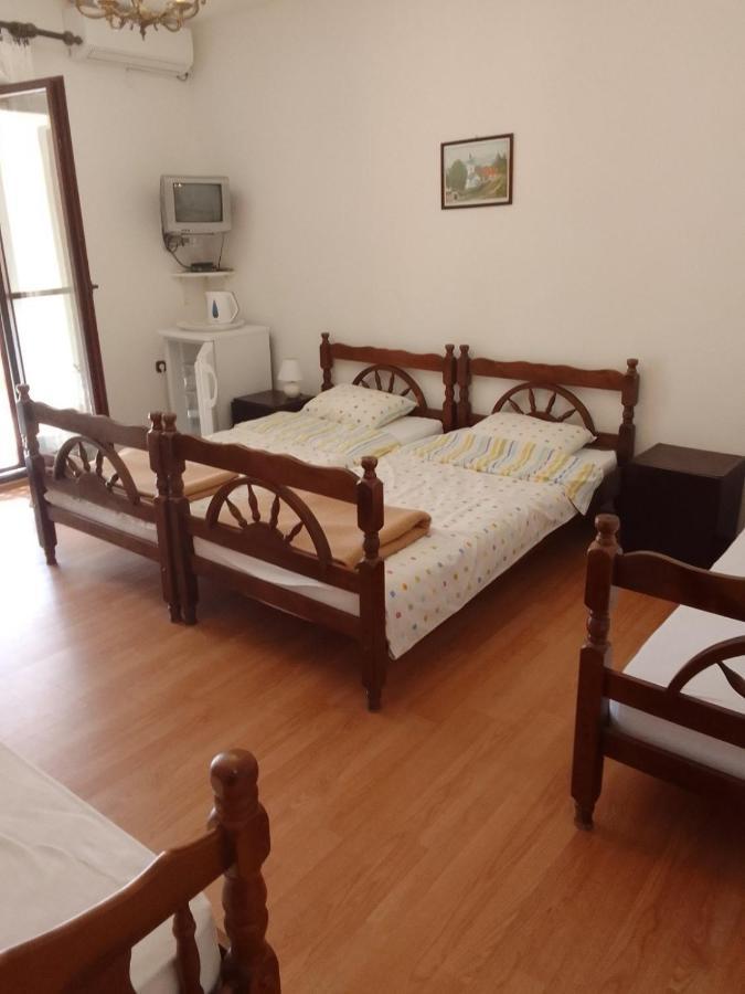Guesthouse Djurisic Херцег-Новий Екстер'єр фото